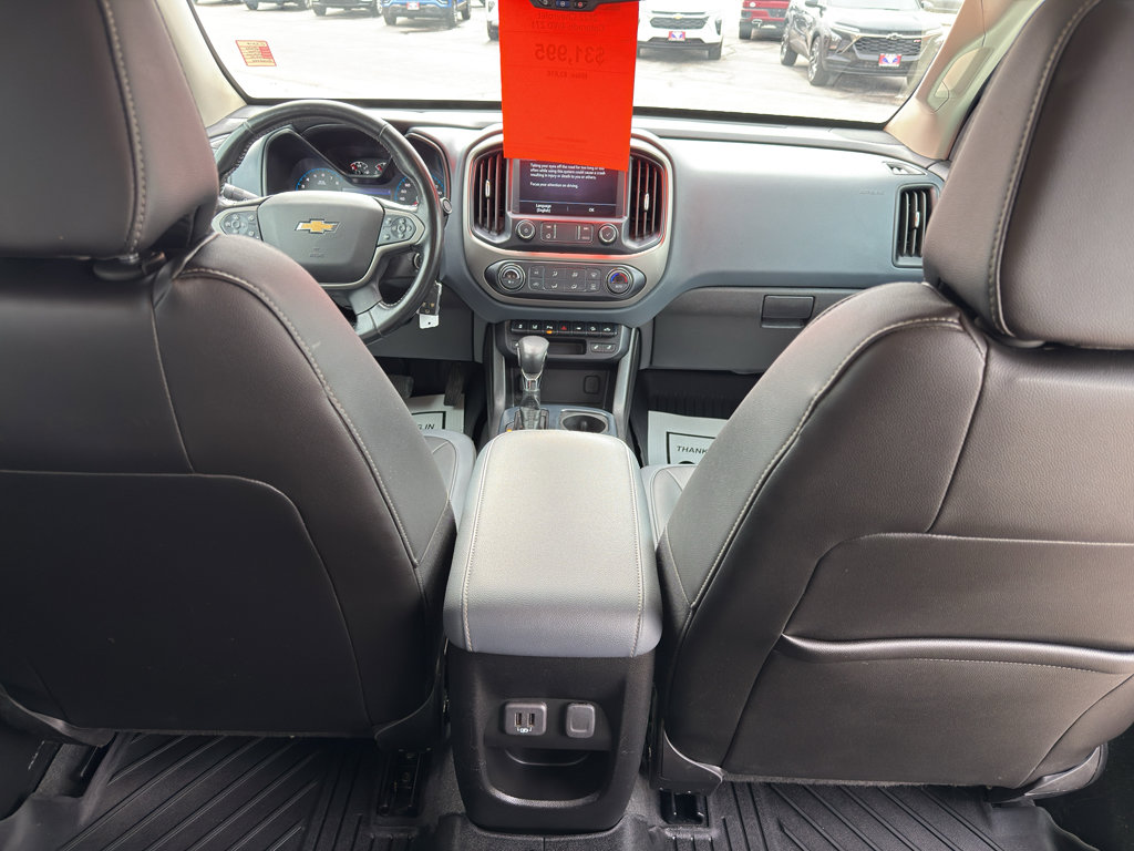 Used 2022 Chevrolet Colorado Z71 w/ Safety Package AWD/4WD image 13