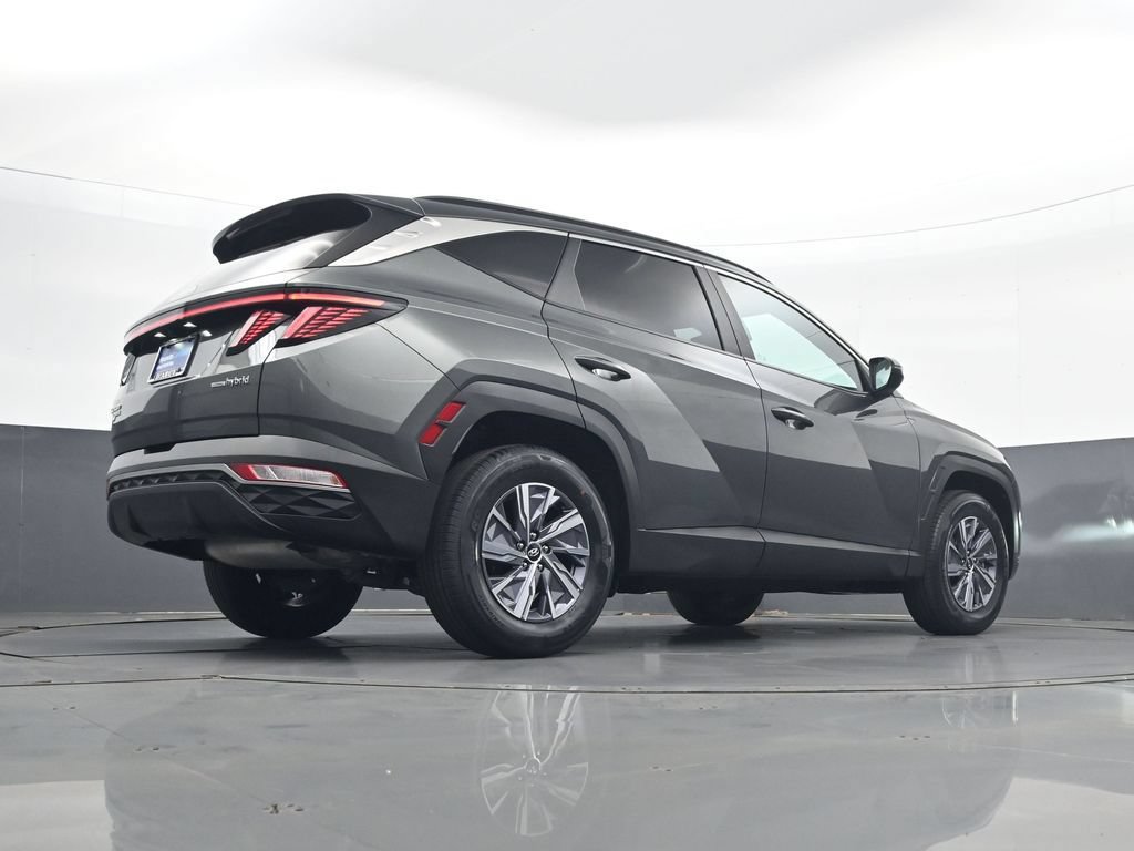 Certified 2022 Hyundai Tucson Blue w/ Cargo Package AWD/4WD image 25