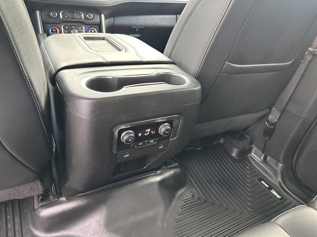 Used 2022 Chevrolet Suburban Z71 image 21