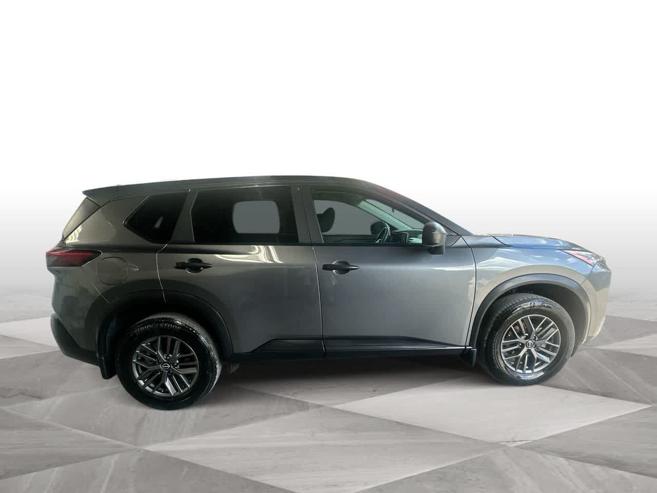 Used 2023 Nissan Rogue S FWD image 9