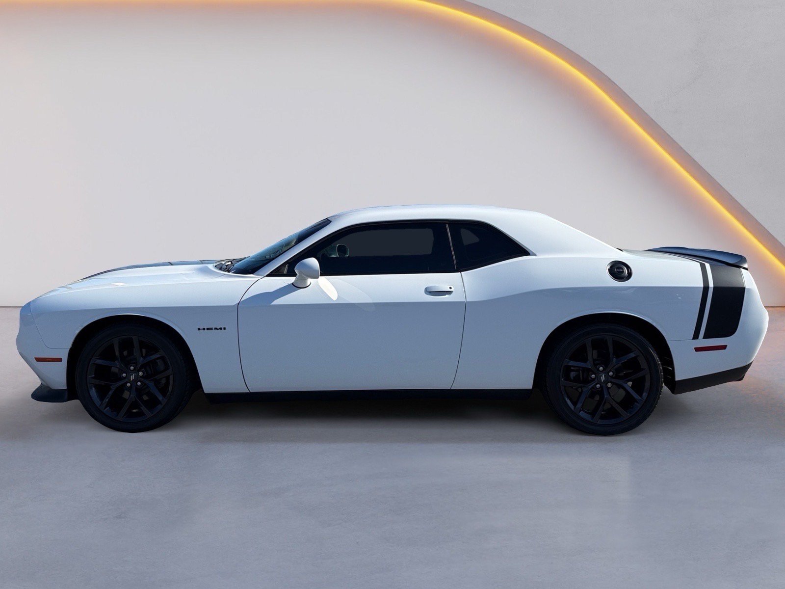 Used 2021 Dodge Challenger R/T w/ Blacktop Package RWD image 6
