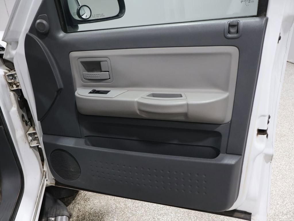 Used 2005 Dodge Dakota SLT image 21