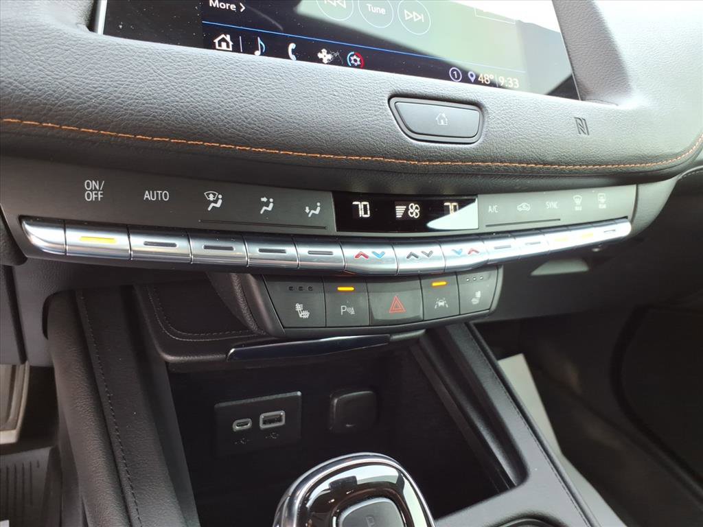 Used 2020 Cadillac XT4 Sport w/ Technology Package image 19