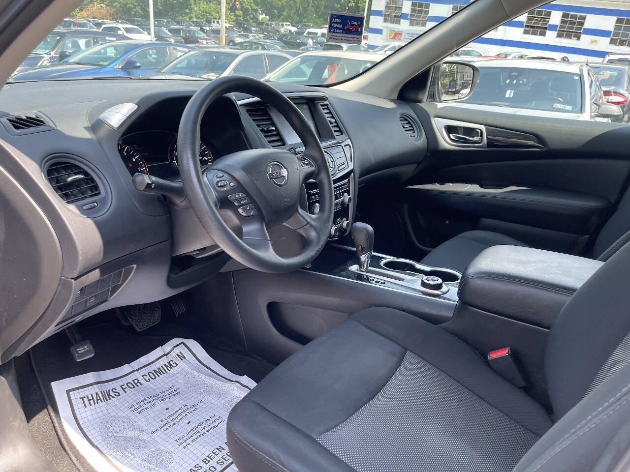 Used 2019 Nissan Pathfinder S AWD/4WD image 11