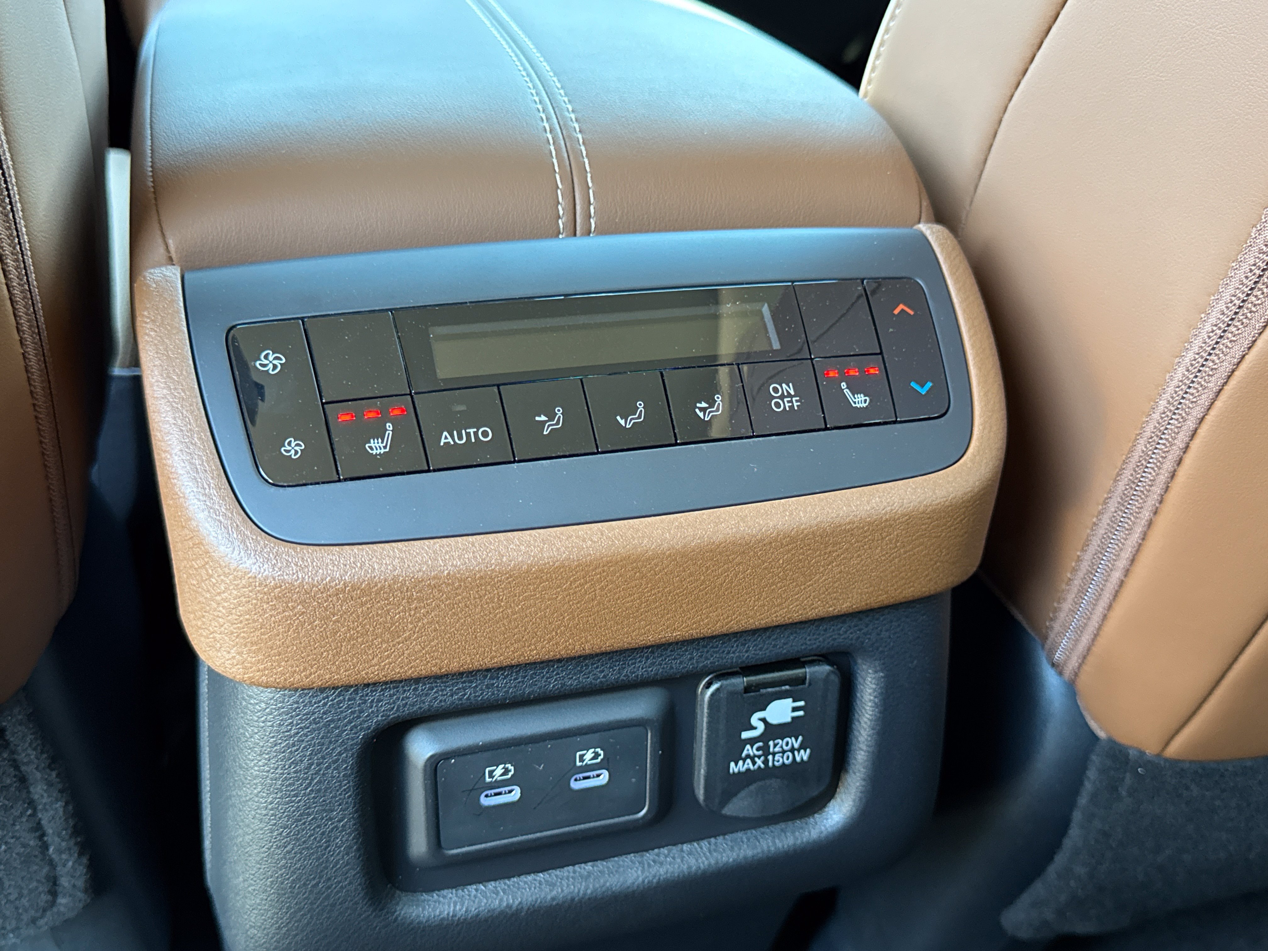 New 2026 Nissan Pathfinder Platinum AWD/4WD image 14