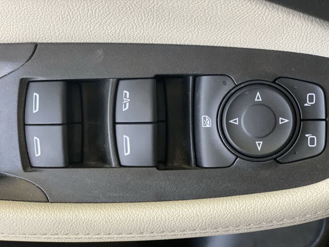 Used 2021 Buick Encore GX Preferred AWD/4WD image 15