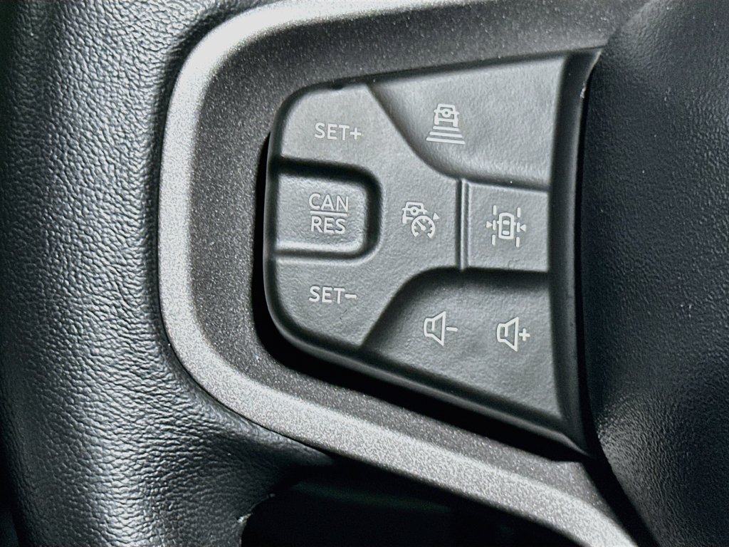 Certified 2025 Ford Bronco Outer Banks AWD/4WD image 32
