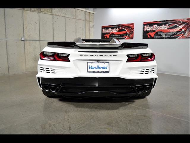New 2025 Chevrolet Corvette E-Ray image 8