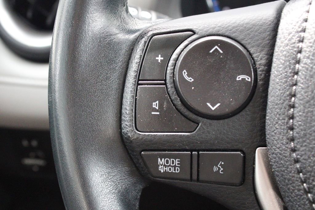 Certified 2017 Toyota RAV4 Limited AWD/4WD image 29