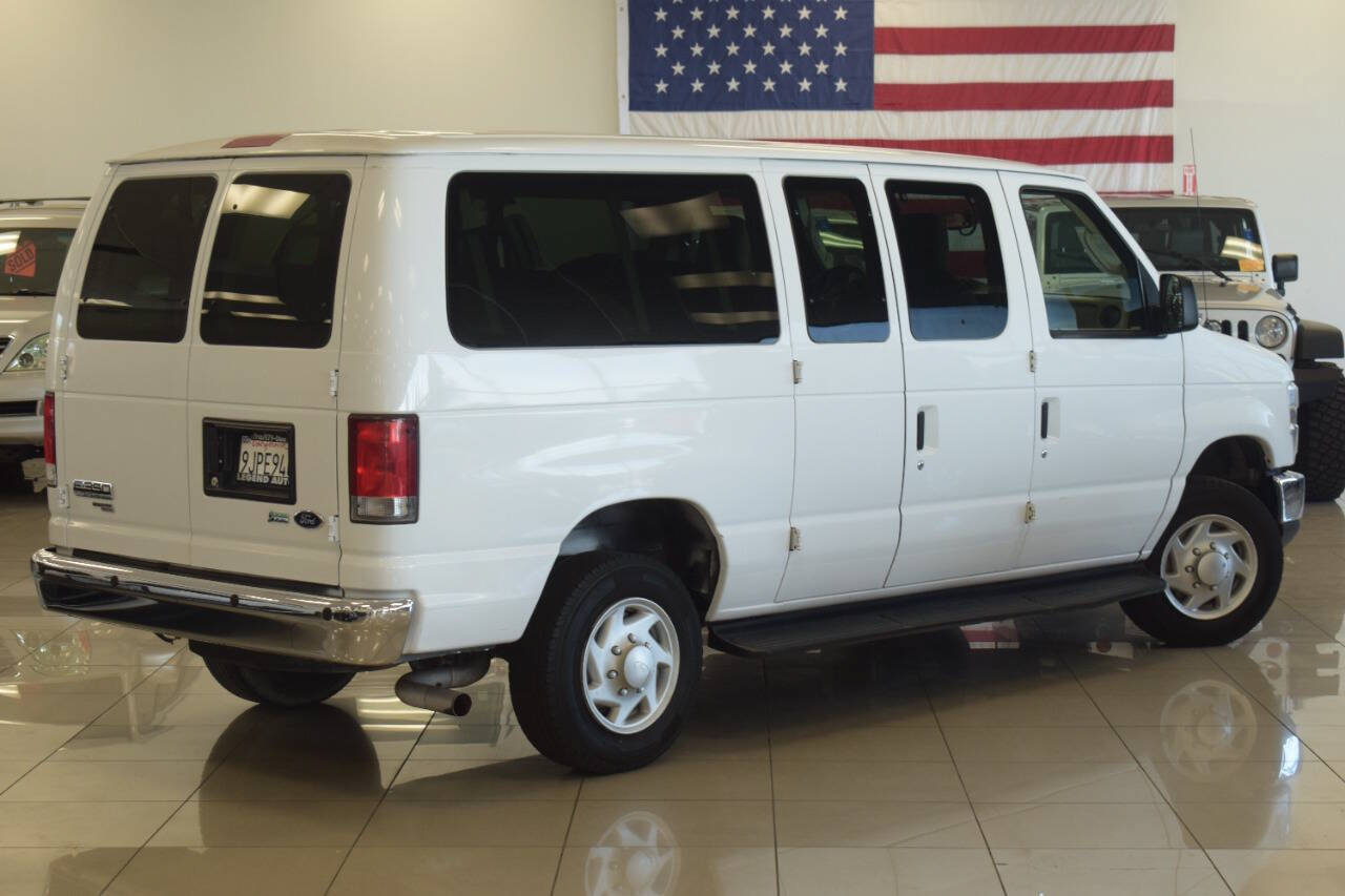 Used 2014 Ford E-350 and Econoline 350 XLT RWD image 40