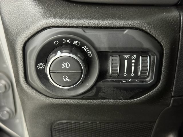 Used 2021 Jeep Gladiator Sport AWD/4WD image 16