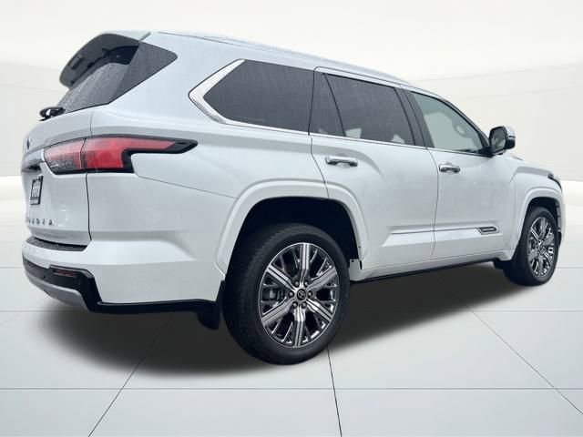 Used 2024 Toyota Sequoia Capstone image 5