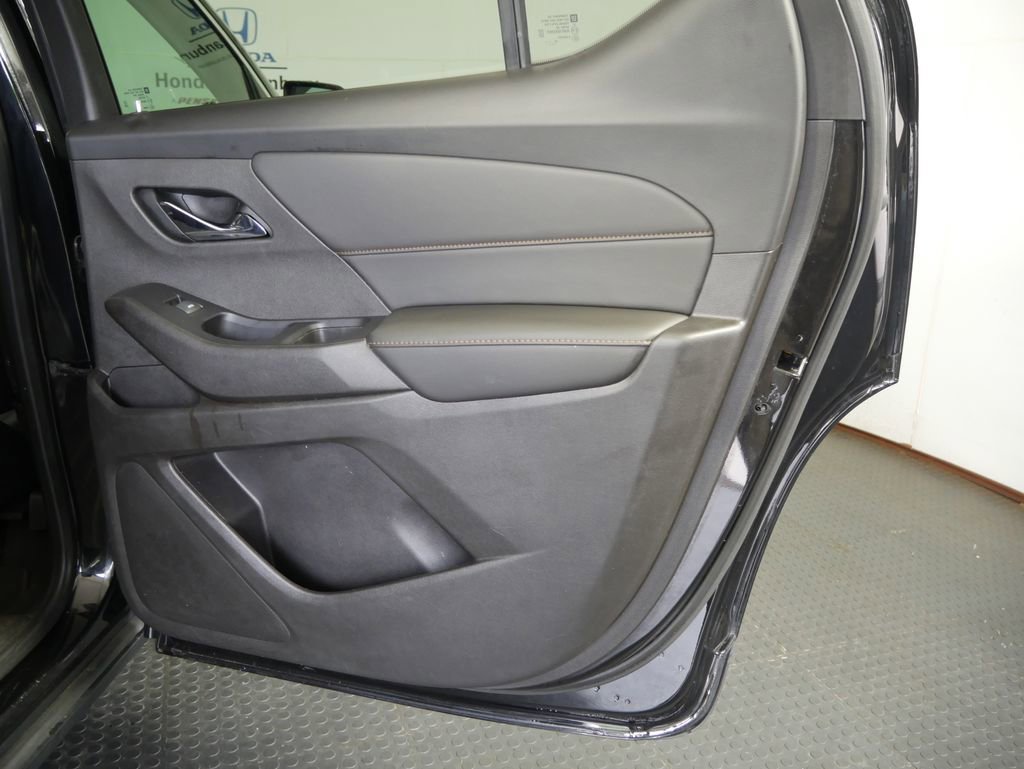 Used 2021 Chevrolet Traverse LT AWD/4WD image 7