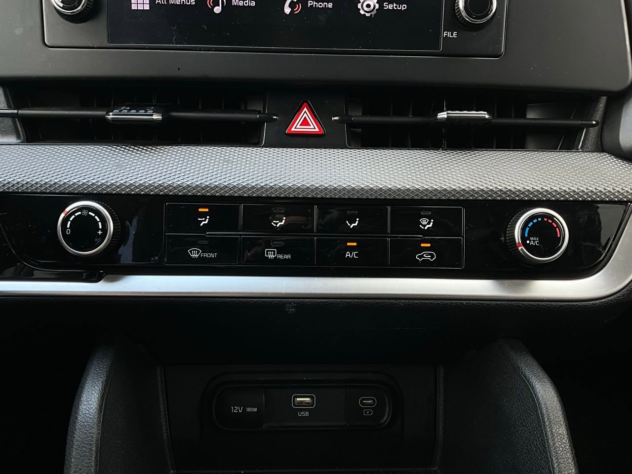 Used 2025 Kia Sportage LX image 25