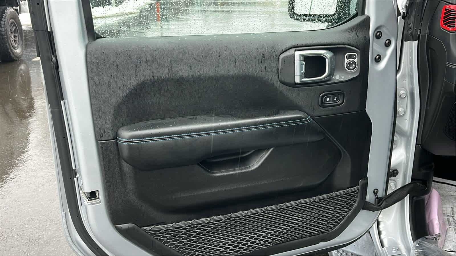 Used 2024 Jeep Wrangler High Altitude image 10