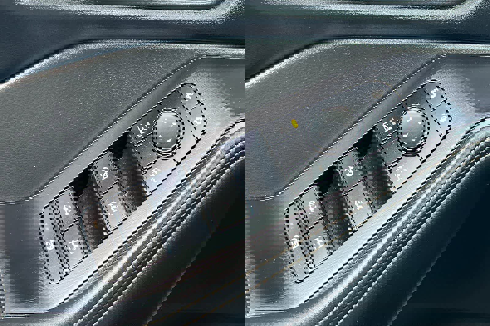 Certified 2025 Nissan Rogue SV image 14