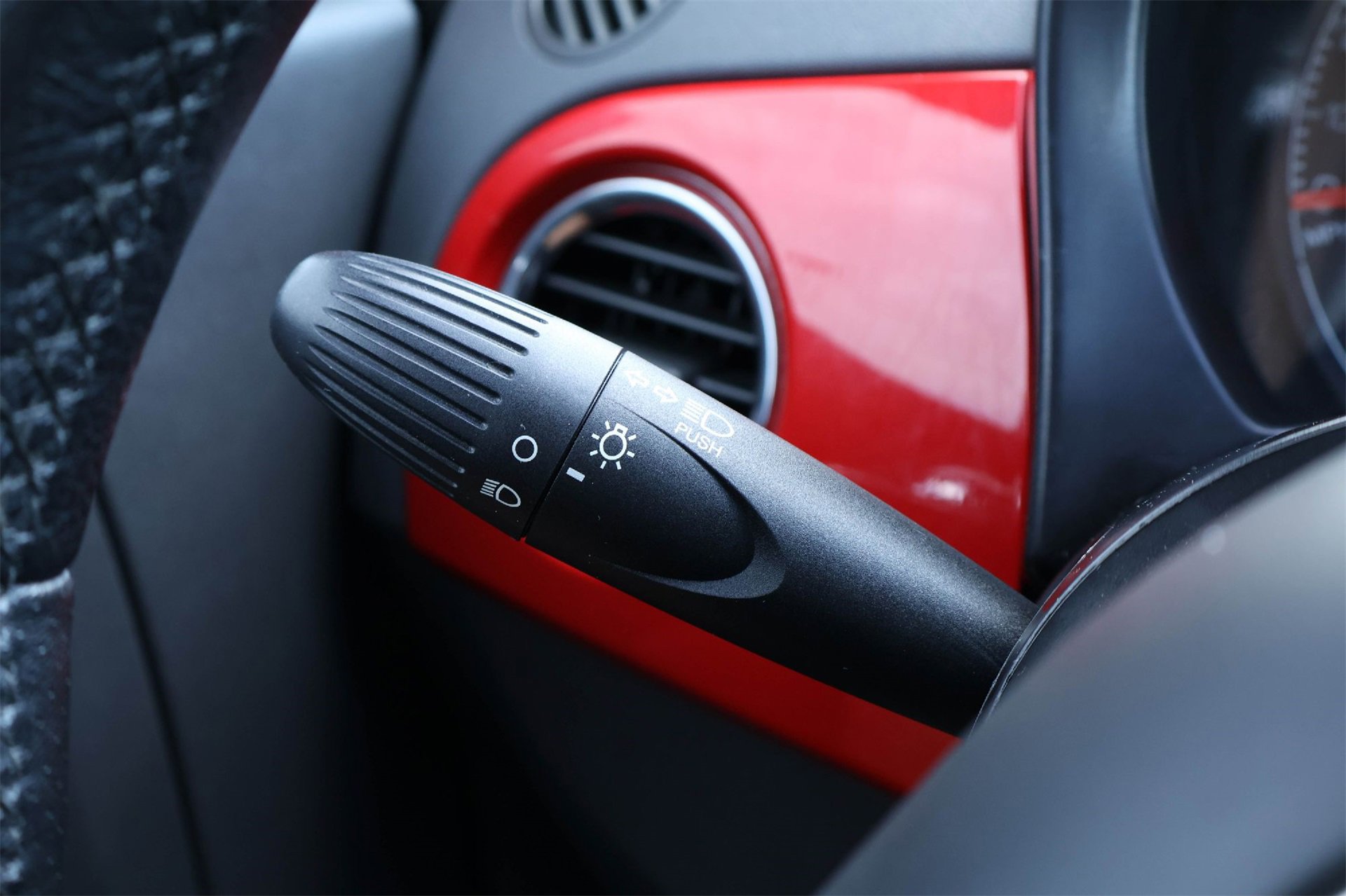 Used 2014 FIAT 500 Sport w/ Comfort/Convenience Group image 28