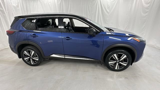 Certified 2021 Nissan Rogue Platinum image 2