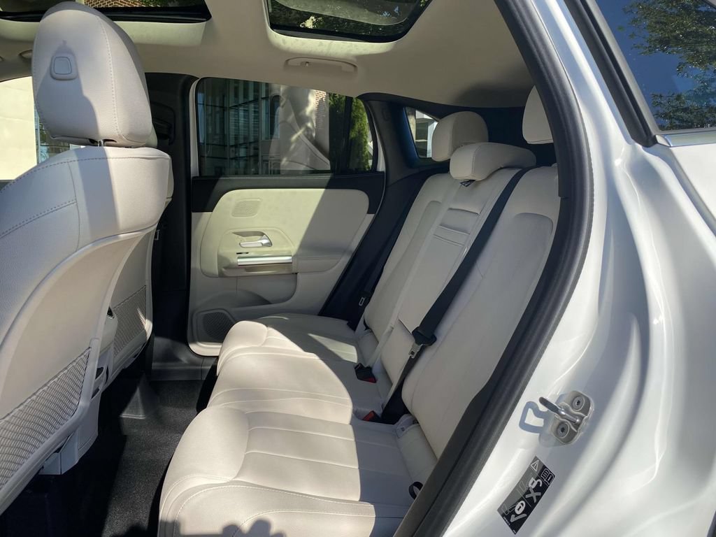 Certified 2025 Mercedes-Benz GLA 250 image 18