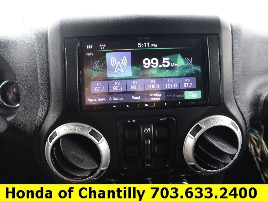 Used 2013 Jeep Wrangler Unlimited Sahara w/ Connectivity Group image 16