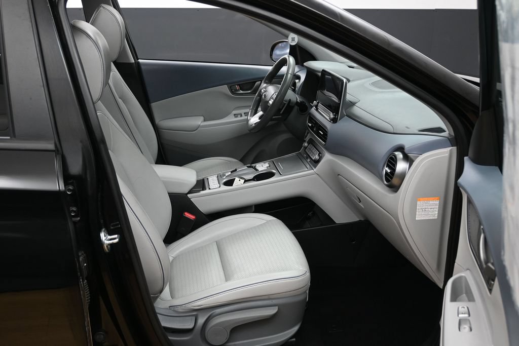 Used 2021 Hyundai Kona Ultimate FWD image 26