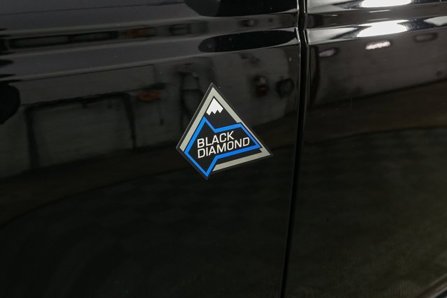 Used 2024 Ford Bronco Black Diamond image 7