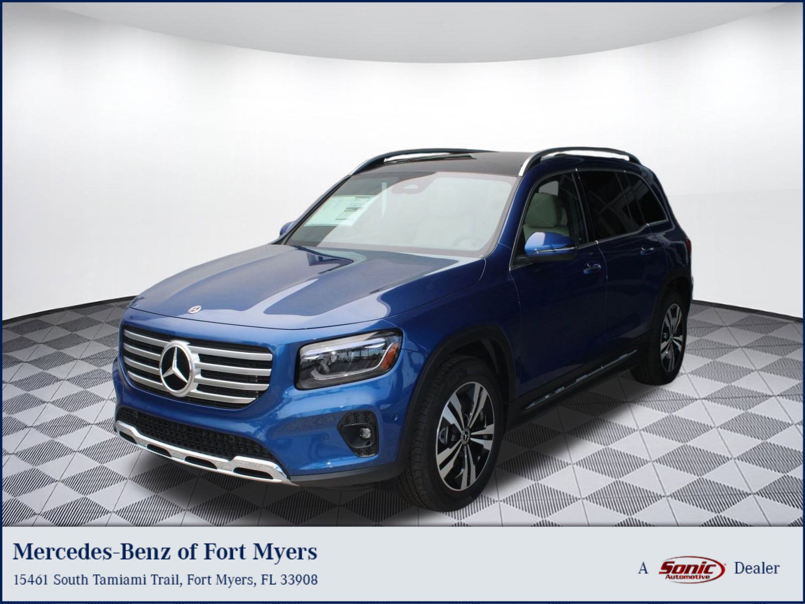 New 2026 Mercedes-Benz GLB 250 image 1