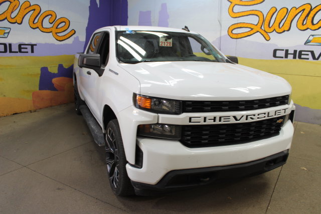 Used 2019 Chevrolet Silverado 1500 Custom w/ Custom Value Package AWD/4WD image 4
