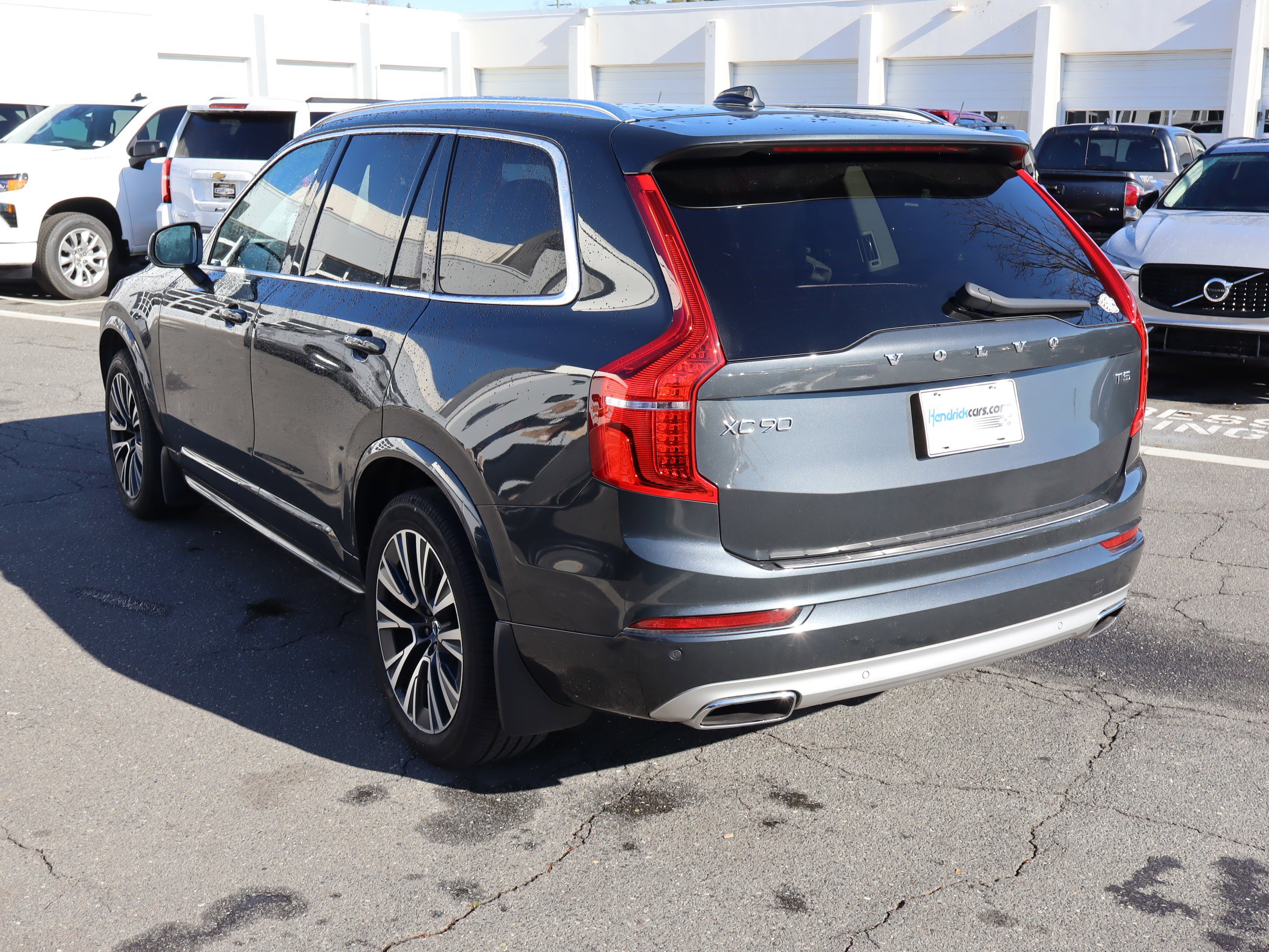 Used 2021 Volvo XC90 T5 Momentum w/ Advanced Package image 8
