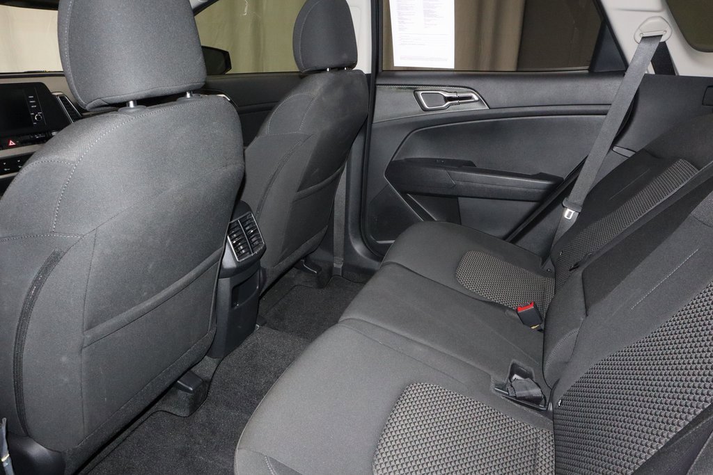 Used 2023 Kia Sportage LX image 21