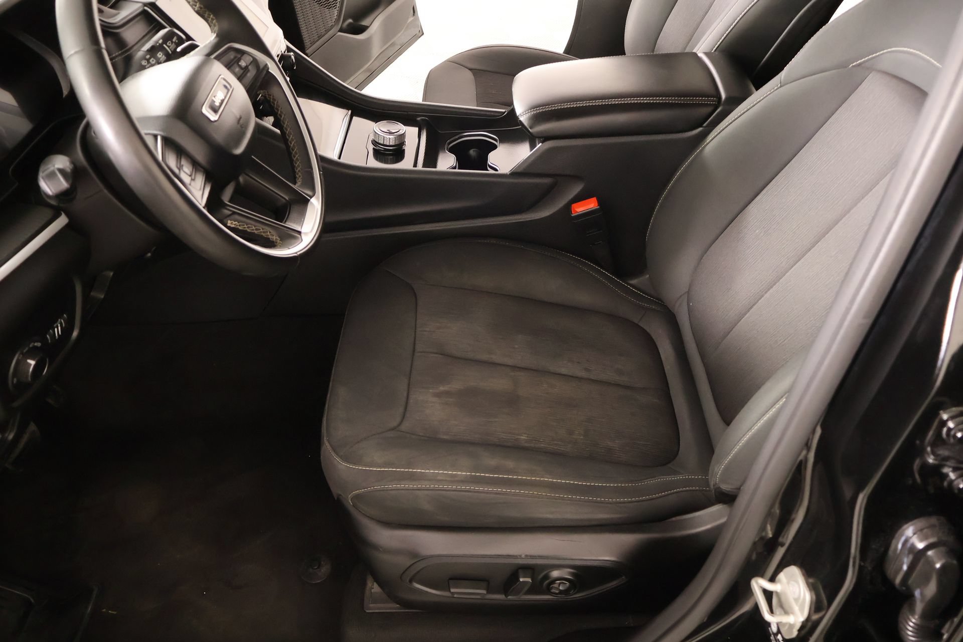 Used 2023 Jeep Grand Cherokee L Laredo AWD/4WD image 10
