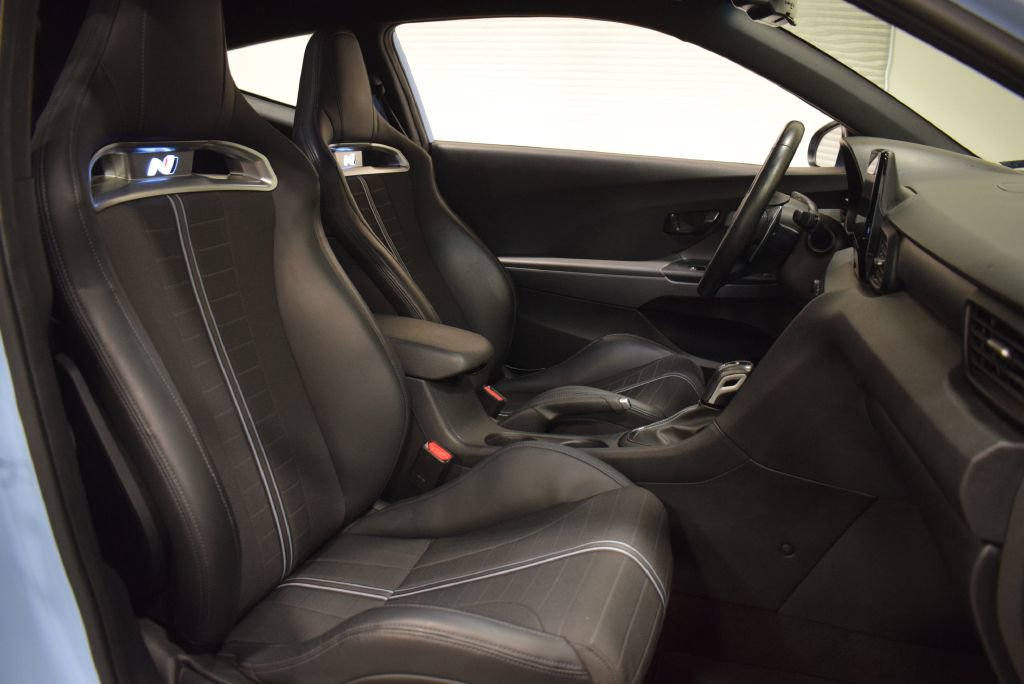 Used 2021 Hyundai Veloster N image 19