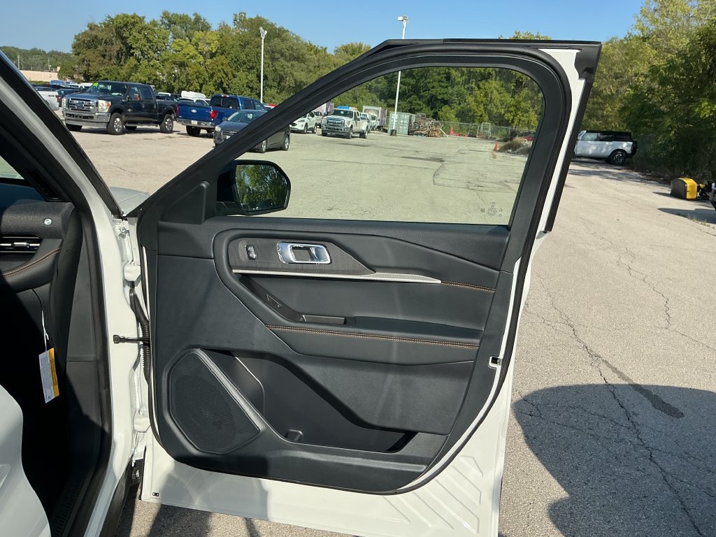 New 2027 Ford Explorer Tremor AWD/4WD image 16