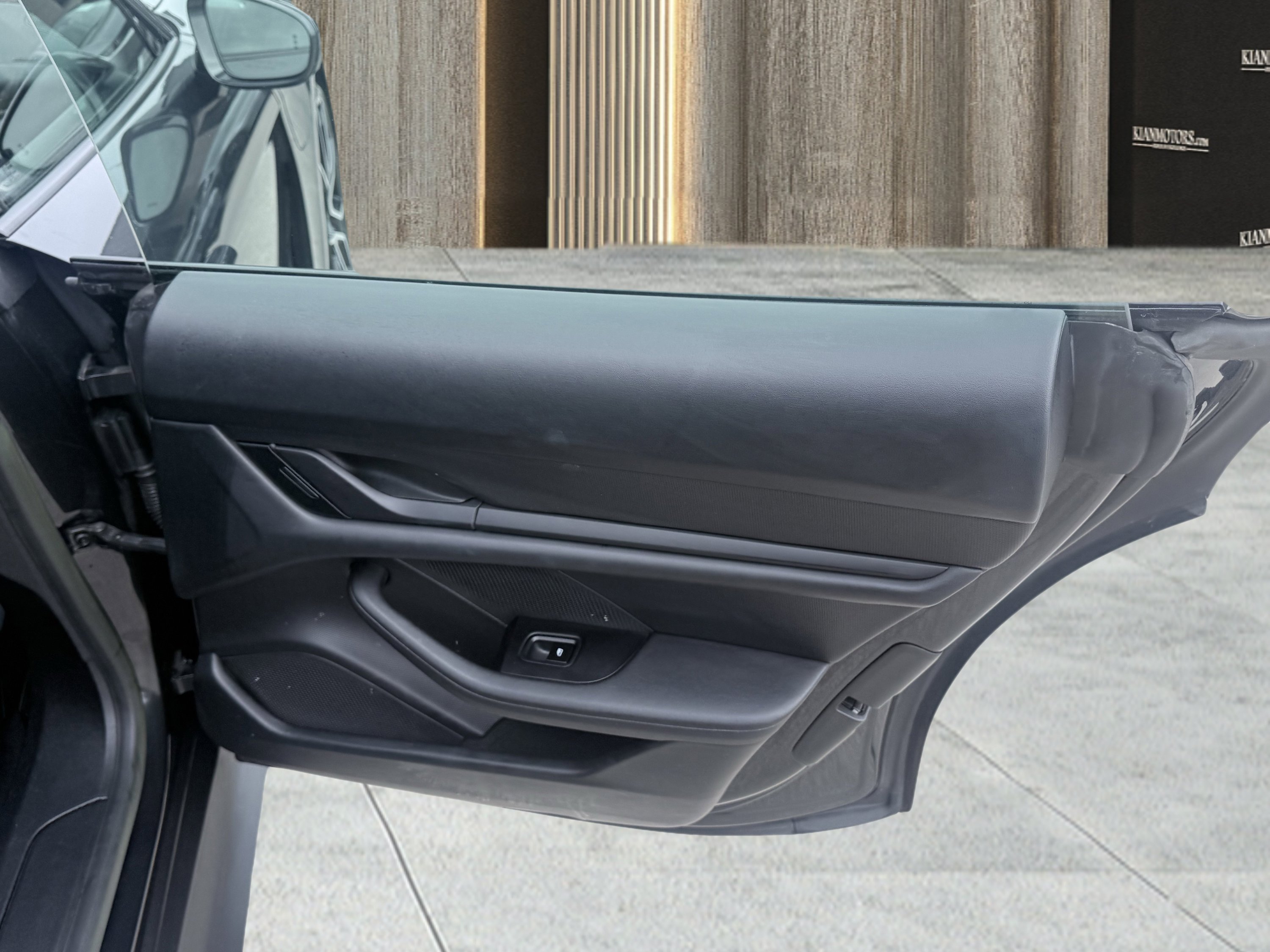 Used 2023 Porsche Taycan image 61