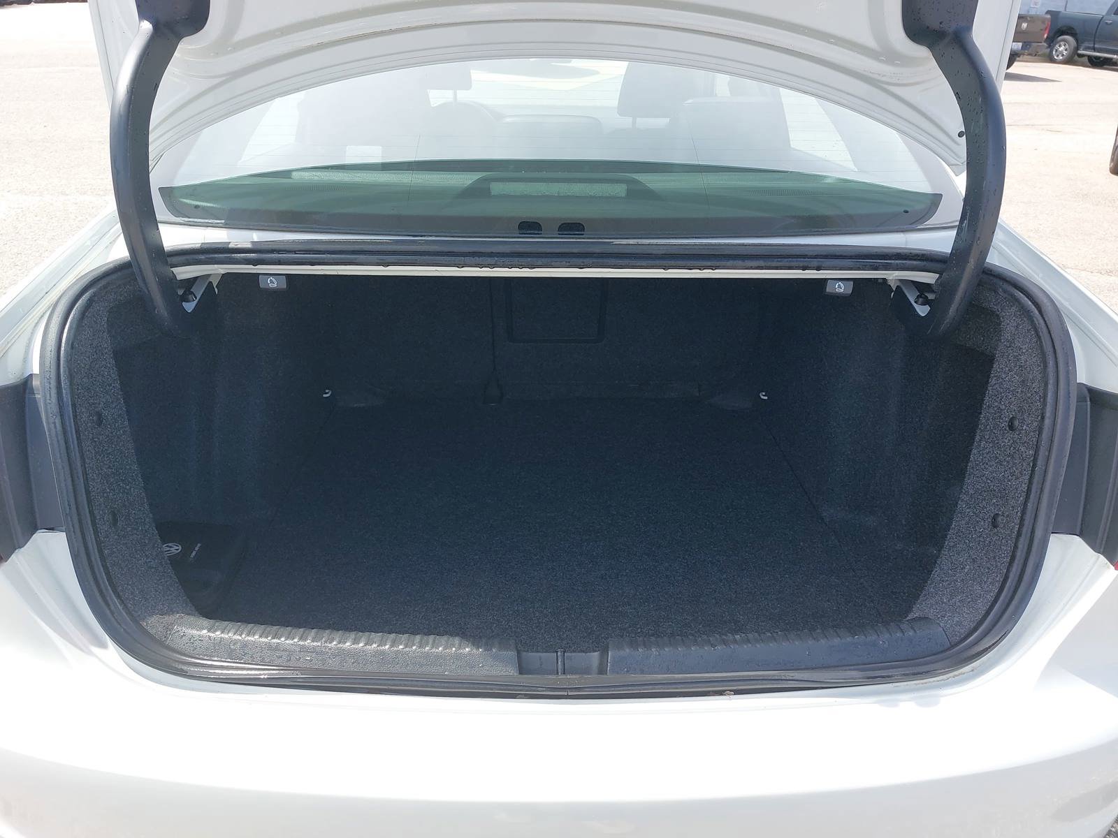 Used 2014 Volkswagen Jetta SEL FWD image 13