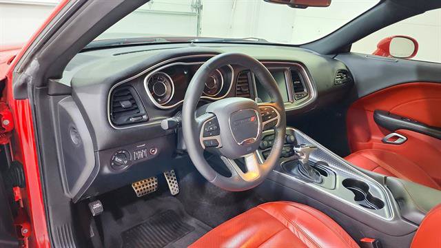 Used 2015 Dodge Challenger R/T Plus RWD image 10