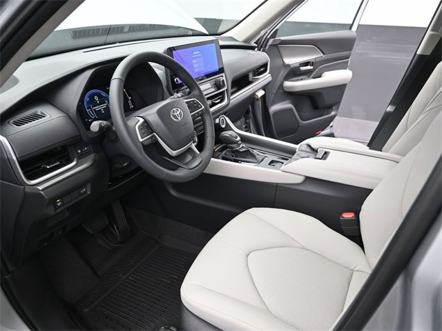 New 2026 Toyota Grand Highlander XLE image 4