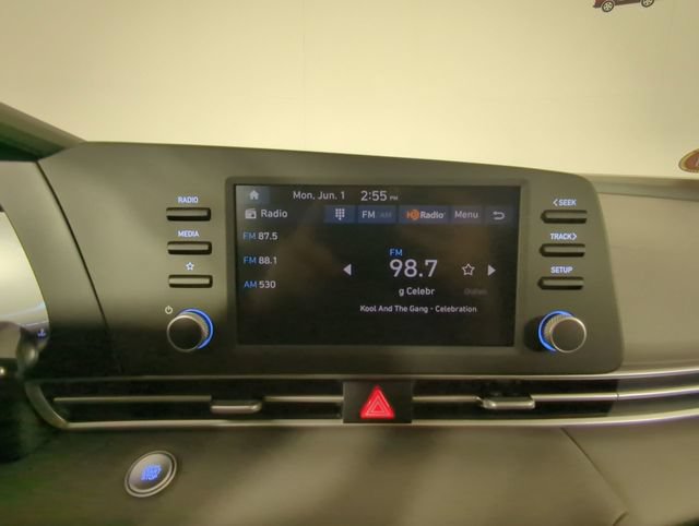 New 2026 Hyundai Elantra SEL Sport Premium FWD image 21