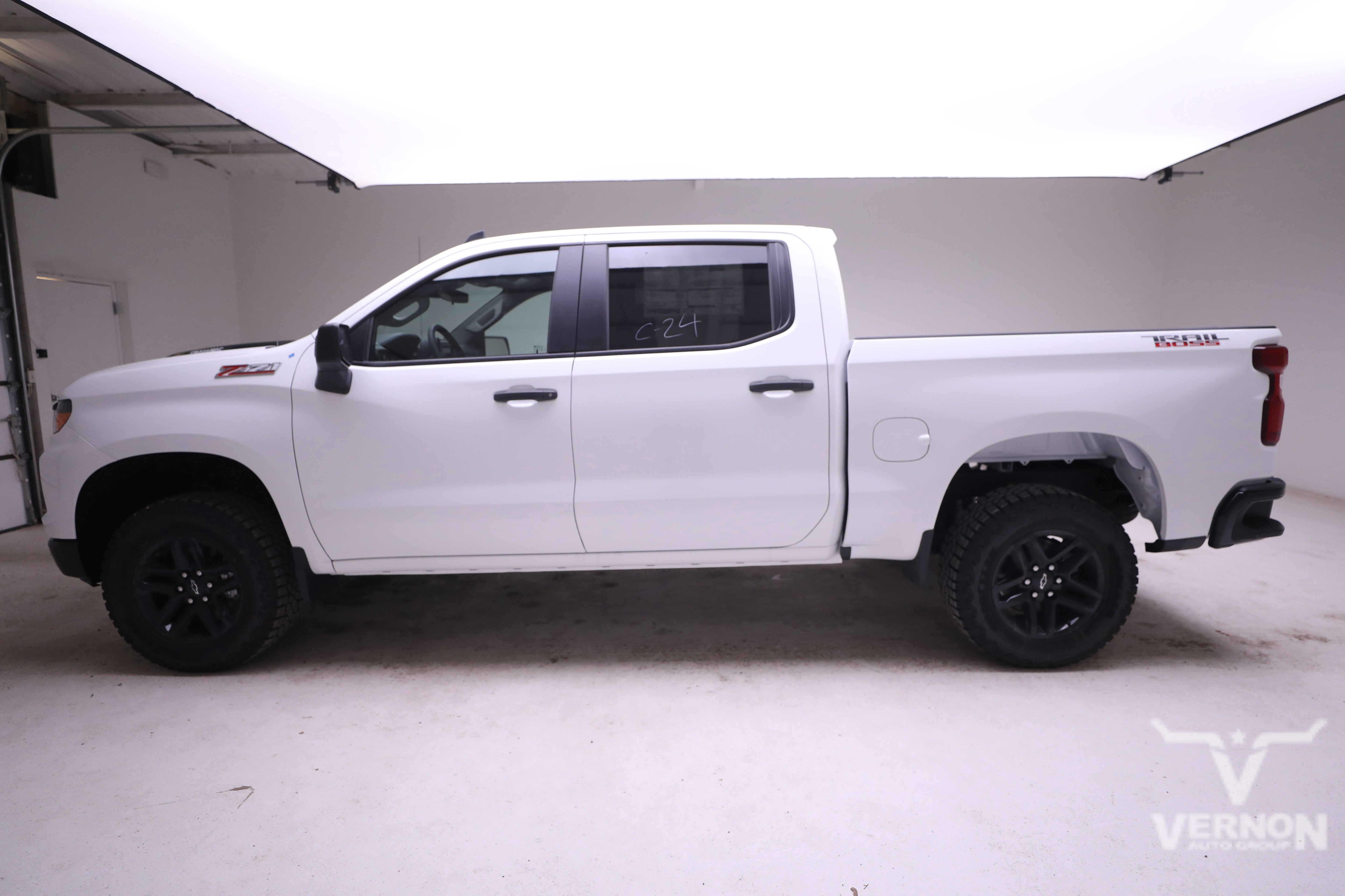 New 2026 Chevrolet Silverado 1500 Custom Trail Boss image 2