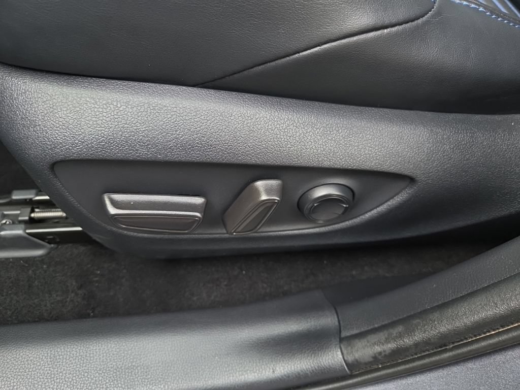 Used 2019 Toyota RAV4 XSE w/ XSE Weather Package AWD/4WD image 20