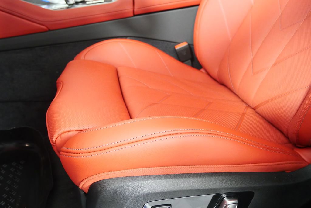 New 2026 BMW XM Label Red image 11