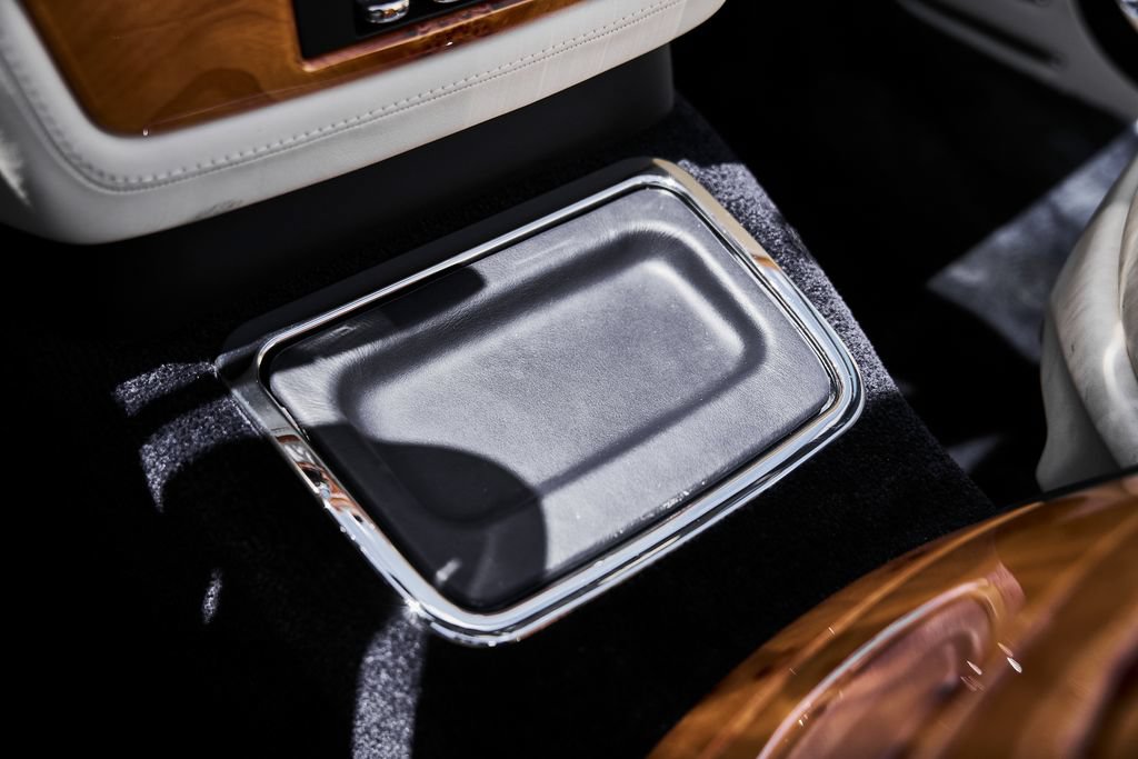 Used 2009 Rolls-Royce Phantom Drophead Coupe RWD image 68