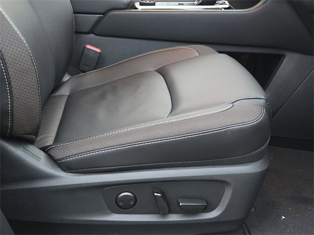 New 2025 Nissan Pathfinder SL image 26