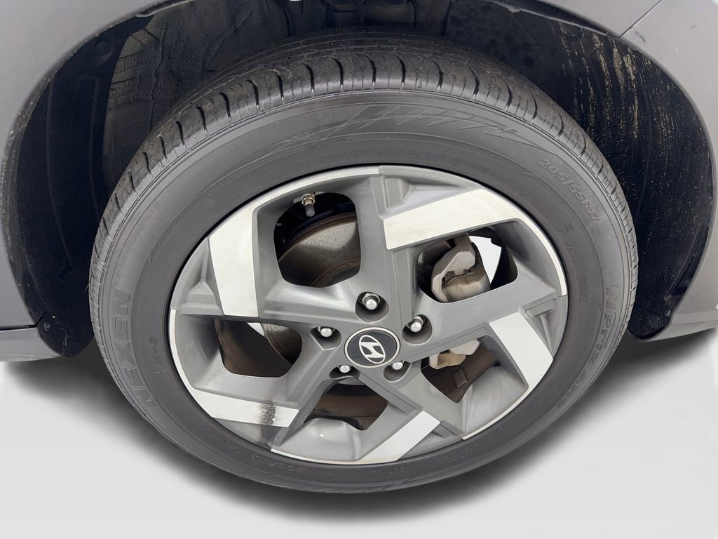 Used 2025 Hyundai Venue SEL image 77