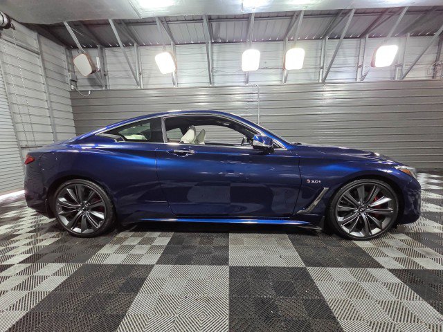 Used 2018 INFINITI Q60 Red Sport 400 w/ Pro Active Package image 9