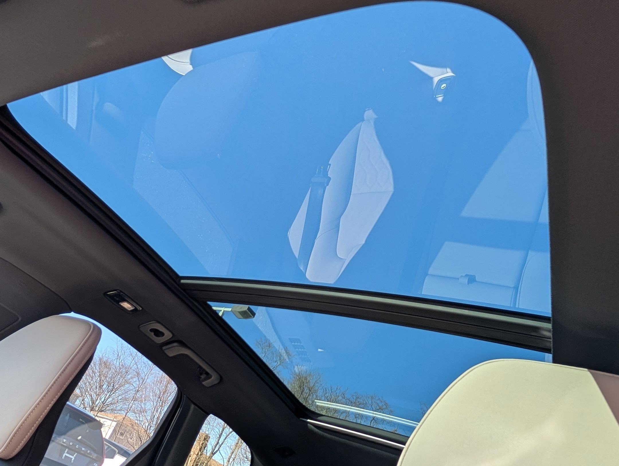 New 2026 Volvo XC60 B5 Plus w/ Protection Package Premier image 12