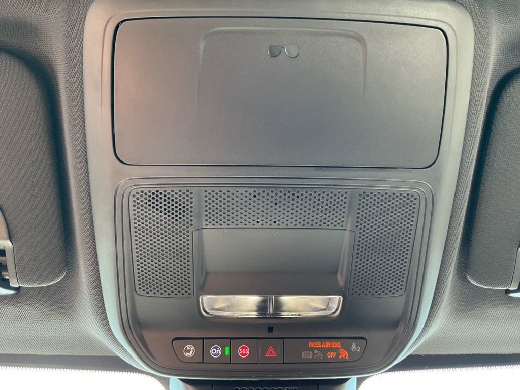 New 2026 GMC Terrain Elevation w/ Elevation Premium Package image 11