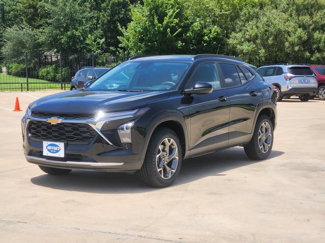 Used 2024 Chevrolet Trax LT FWD image 3