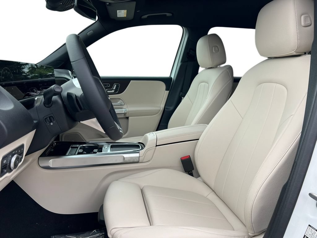 New 2026 Mercedes-Benz GLB 250 4MATIC image 6