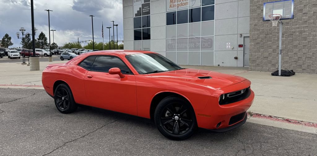 Used 2021 Dodge Challenger SXT RWD image 2